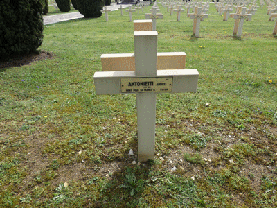 Tombe deANTONIETTI André Antoine à <a HREF=fotom2l.php?necro=13>  <U>Bar le Duc  (NÃ©cropole Nationale)</U> </A> 3027