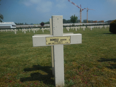 Tombe deBONELLI Augustin  à <a HREF=fotom2l.php?necro=199>  <U>Cormicy (NÃ©cropole nationale 'La maison bleue)</U> </A> 3354