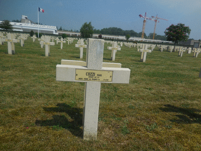 Tombe deCOZZI Paul François à <a HREF=fotom2l.php?necro=199>  <U>Cormicy (NÃ©cropole nationale 'La maison bleue)</U> </A> 5498