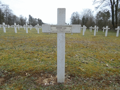 Tombe deDESIDERI Jean Vincent à <a HREF=fotom2l.php?necro=200>  <U>Flirey (NÃ©cropole nationale )</U> </A> 584