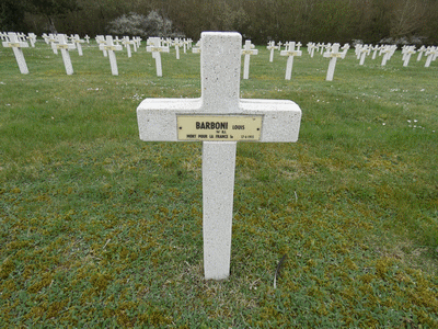 Tombe deBARBONI Louis à <a HREF=fotom2l.php?necro=201>  <U>Minaucourt-le-Mesnil-lÃ¨s-Hurlus
(NÃ©cropole nationale Le Pont du Marson)</U> </A> 1437