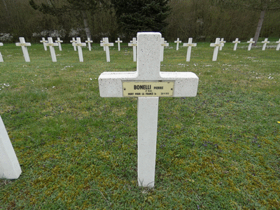 Tombe deBONELLI Pierre Sébastien à <a HREF=fotom2l.php?necro=201>  <U>Minaucourt-le-Mesnil-lÃ¨s-Hurlus
(NÃ©cropole nationale Le Pont du Marson)</U> </A> 2697