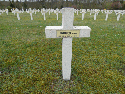 Tombe deMATTEUCCI Joseph  à <a HREF=fotom2l.php?necro=201>  <U>Minaucourt-le-Mesnil-lÃ¨s-Hurlus
(NÃ©cropole nationale Le Pont du Marson)</U> </A> 3994