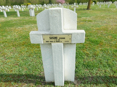 Tombe deSUSINI Etienne à <a HREF=fotom2l.php?necro=201>  <U>Minaucourt-le-Mesnil-lÃ¨s-Hurlus
(NÃ©cropole nationale Le Pont du Marson)</U> </A> 4439