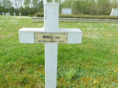 Tombe deBERELLI Louis à <a HREF=fotom2l.php?necro=201>  <U>Minaucourt-le-Mesnil-lÃ¨s-Hurlus
(NÃ©cropole nationale Le Pont du Marson)</U> </A> 5212