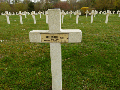 Tombe dePELLEGRINI Jean Dominique à <a HREF=fotom2l.php?necro=201>  <U>Minaucourt-le-Mesnil-lÃ¨s-Hurlus
(NÃ©cropole nationale Le Pont du Marson)</U> </A> 7746