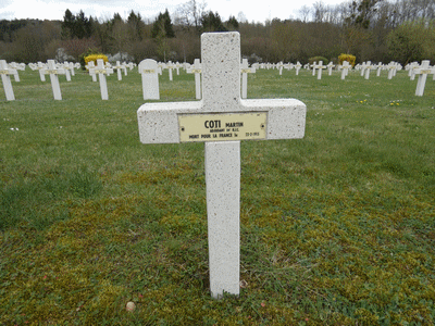 Tombe deCOTI Martin à <a HREF=fotom2l.php?necro=201>  <U>Minaucourt-le-Mesnil-lÃ¨s-Hurlus
(NÃ©cropole nationale Le Pont du Marson)</U> </A> 929