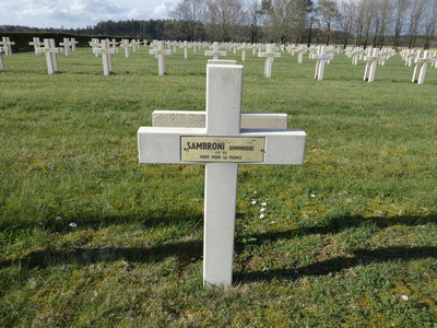 Tombe deSAMBRONI Dominique Marie à <a HREF=fotom2l.php?necro=202>  <U>Esnes-en-Argonne (NÃ©cropole nationale)</U> </A> 1008