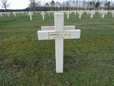 Tombe dePANDOLFI Don Joseph  à <a HREF=fotom2l.php?necro=202>  <U>Esnes-en-Argonne (NÃ©cropole nationale)</U> </A> 428