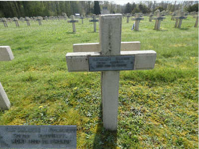 Tombe deCAPANACCIA Dominique à <a HREF=fotom2l.php?necro=211>  <U>Saint-Thomas-en-Argonne (NÃ©cropole nationale)</U> </A> 2109