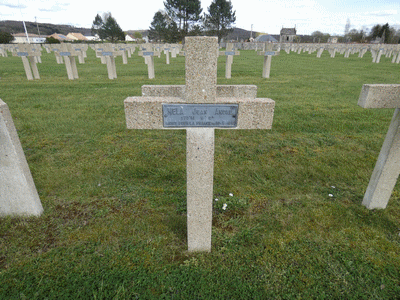 Tombe deMELA Jean André à <a HREF=fotom2l.php?necro=215>  <U>Les Islettes (NÃ©cropole nationale)</U> </A> 2167