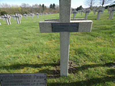 Tombe dePOZZO DI BORGO Pierre Marie à <a HREF=fotom2l.php?necro=253>  <U>Florent en Argonne (NÃ©cropole militaire)</U> </A> 10