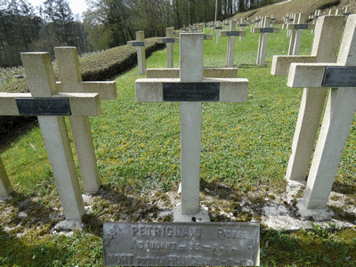 Tombe dePETRIGNANI Pierre Paul à <a HREF=fotom2l.php?necro=274>  <U>Vienne-le-Chateau(NÃ©cropole nationale "La HarazÃ©e")</U> </A> 1097