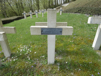 Tombe dePENCIOLELLI Jean à <a HREF=fotom2l.php?necro=274>  <U>Vienne-le-Chateau(NÃ©cropole nationale "La HarazÃ©e")</U> </A> 983