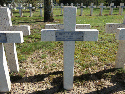 Tombe deGIANSILY Antoine à <a HREF=fotom2l.php?necro=282>  <U>Verdun ( NÃ©cropole nationale Faubourg PavÃ©)</U> </A> Carr&eacute; 14/18. Tombe 2964 indice A