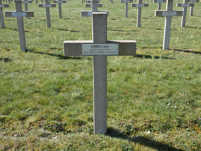 Tombe deGIANSILY Jean Luc à <a HREF=fotom2l.php?necro=283>  <U>Verdun (NÃ©cropole nationale Bevaux)</U> </A> 1938