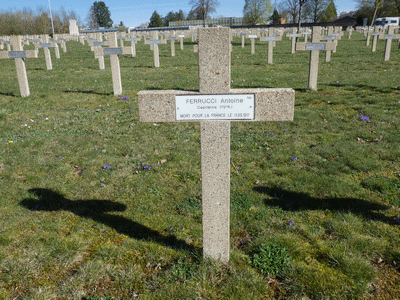 Tombe deFERRUCCI Pascal  à <a HREF=fotom2l.php?necro=283>  <U>Verdun (NÃ©cropole nationale Bevaux)</U> </A> 722