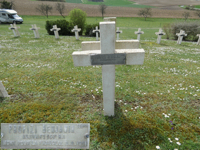 Tombe dePROFIZI Benjamin à <a HREF=fotom2l.php?necro=284>  <U>Dombasle-en-Argonne (NÃ©cropole nationale Le Bois de BÃ©thelainville)</U> </A> 335 Ter