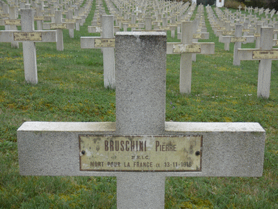 Tombe deBRUSCHINI Pierre Pascal à <a HREF=fotom2l.php?necro=286>  <U>Vadelincourt (NÃ©cropole nationale)</U> </A> 555