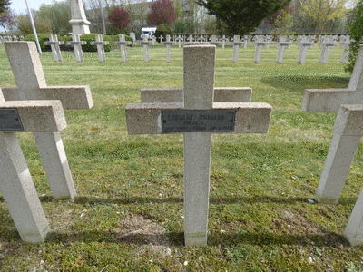 Tombe deLUCIANI Charles Jean à <a HREF=fotom2l.php?necro=288>  <U>Revigny-sur-Ornain (NÃ©cropole nationale)</U> </A> 810