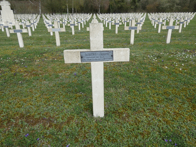 Tombe deMANNONI Joseph Antoine à <a HREF=fotom2l.php?necro=289>  <U>Verdun ( NÃ©cropole nationale "Le Glorieux")</U> </A> 1089