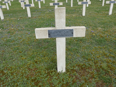 Tombe dePASQUALINI Hyacinthe à <a HREF=fotom2l.php?necro=289>  <U>Verdun ( NÃ©cropole nationale "Le Glorieux")</U> </A> 1390