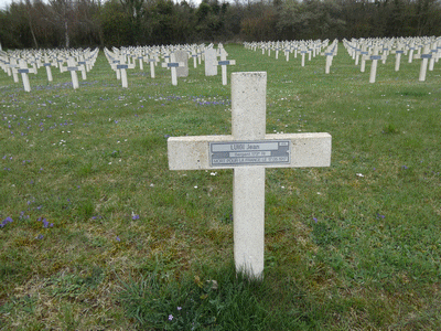 Tombe deLUIGI Jean à <a HREF=fotom2l.php?necro=289>  <U>Verdun ( NÃ©cropole nationale "Le Glorieux")</U> </A> 1775