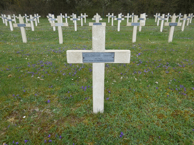 Tombe deCOLOMBANI Joseph à <a HREF=fotom2l.php?necro=289>  <U>Verdun ( NÃ©cropole nationale "Le Glorieux")</U> </A> 2916