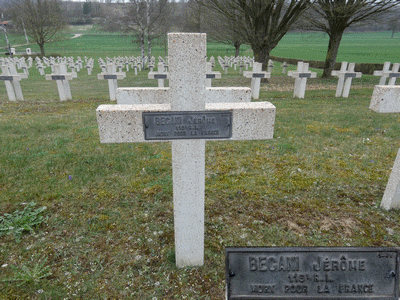 Tombe deBECANI JérômeÂ  à <a HREF=fotom2l.php?necro=293>  <U>Apremont-la-Foret (NÃ©cropole nationale de Marbotte)</U> </A> 1206