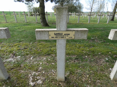 Tombe deSAVELLI Antoine Jean à <a HREF=fotom2l.php?necro=303>  <U>Brocourt-en-Argonne (NÃ©cropole nationale)</U> </A> 210