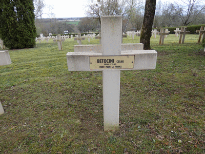 Tombe deBERTONCINI César Auguste à <a HREF=fotom2l.php?necro=304>  <U>Tresauvaux (NÃ©cropole nationale)</U> </A> 463