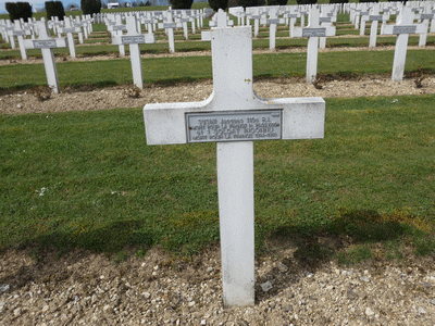 Tombe deSUSINI Jacques Antoine à <a HREF=fotom2l.php?necro=6>  <U>Fleury-devant-Douaumont (NÃ©cropole nationale Douaumont)</U> </A> TC 11001