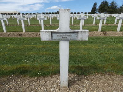 Tombe deFOSSATI Roch à <a HREF=fotom2l.php?necro=6>  <U>Fleury-devant-Douaumont (NÃ©cropole nationale Douaumont)</U> </A> 12198