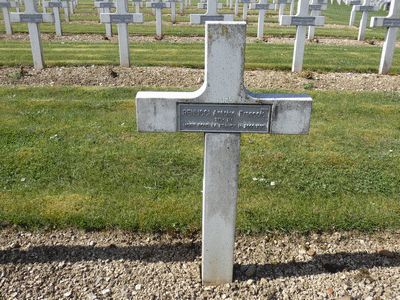 Tombe deRENUCCI Antoine François à <a HREF=fotom2l.php?necro=6>  <U>Fleury-devant-Douaumont (NÃ©cropole nationale Douaumont)</U> </A> 12839