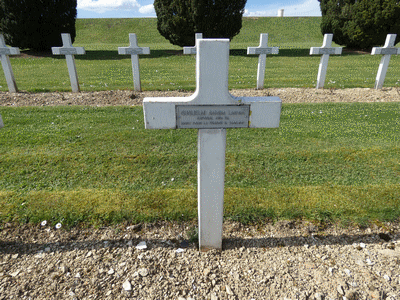 Tombe deGUGLIELMI Antoine Laurent à <a HREF=fotom2l.php?necro=6>  <U>Fleury-devant-Douaumont (NÃ©cropole nationale Douaumont)</U> </A> 195