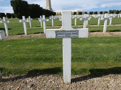 Tombe deLIBERATI François Antoine à <a HREF=fotom2l.php?necro=6>  <U>Fleury-devant-Douaumont (NÃ©cropole nationale Douaumont)</U> </A> 4777