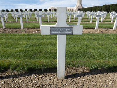 Tombe deANGELINI Pierre Louis à <a HREF=fotom2l.php?necro=6>  <U>Fleury-devant-Douaumont (NÃ©cropole nationale Douaumont)</U> </A> 5302