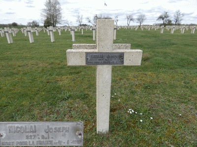 Tombe deNICOLAI Joseph à <a HREF=fotom2l.php?necro=63>  <U>Avocourt (nÃ©cropole nationale)</U> </A> 724