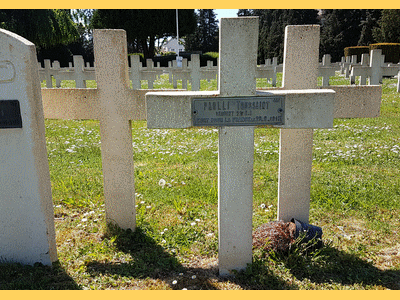 Tombe dePAOLI Toussaint à <a HREF=fotom2l.php?necro=249>  <U>Chalons en Champagne(CarrÃ© militaire du cimetiÃ¨re communal de l'EST)</U> </A> 408