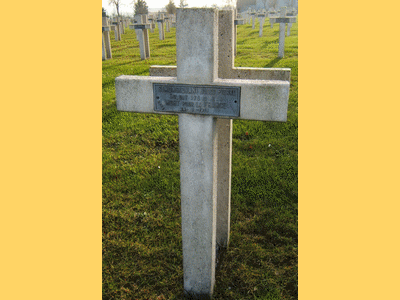 Tombe deSIMONGIOVANI Jules Pierre à <a HREF=fotom2l.php?necro=216>  <U>Sarrebourg (NÃ©cropole Nationale des prisonniers de guerre FranÃ§ais)</U> </A> 7588