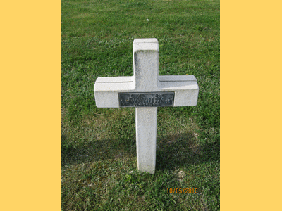 Tombe deTAVERA Marie Joseph Noël à <a HREF=fotom2l.php?necro=218>  <U>Sillery (NÃ©cropole nationale)</U> </A> 4356