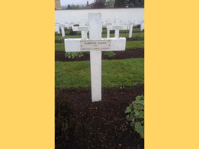 Tombe deALBERTINI Antoine à <a HREF=fotom2l.php?necro=495>  <U>Vittel (CarrÃ© militaire dans le cimetiÃ¨re communal)</U> </A> 40