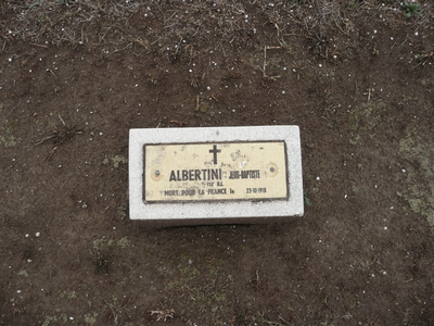 Tombe deALBERTINI Jean Baptiste à <a HREF=fotom2l.php?necro=308>  <U>Aix-en-Provence (NÃ©cropole Nationale de Luynes)</U> </A> Carr&eacute; C rang 32 Tombe 65