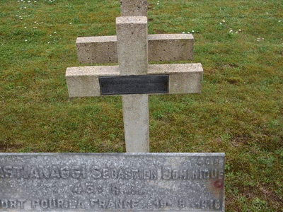 Tombe deBASTIANAGGI Dominique Antoine à <a HREF=fotom2l.php?necro=149>  <U>Ambleny (Necropole Nationale "Le Bois ROBERT "ex-"Bois Roger")</U> </A> J 036