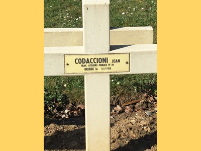 Tombe deCODACCIONI Jean P à <a HREF=fotom2l.php?necro=330>  <U>Nancy (carrÃ© militaire du cimetiÃ¨re Sud)  
</U> </A> 1435