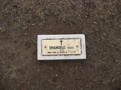 Tombe deEMMANUELLI Pierre Baptiste à <a HREF=fotom2l.php?necro=308>  <U>Aix-en-Provence (NÃ©cropole Nationale de Luynes)</U> </A> 