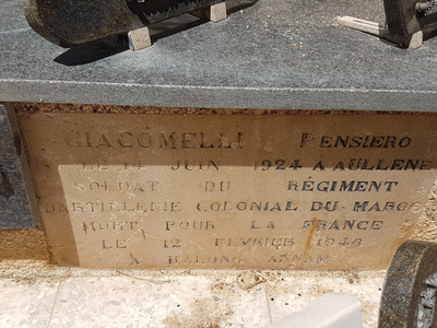 Tombe deGIACOMELLI Sampiero à <a HREF=fotom2l.php?necro=479>  <U>Ajaccio (CarrÃ© militaire du cimetiÃ¨re marin nouveau)</U> </A> 