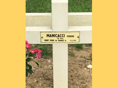 Tombe deMANICACCI Pierre à <a HREF=fotom2l.php?necro=330>  <U>Nancy (carrÃ© militaire du cimetiÃ¨re Sud)  
</U> </A> 317