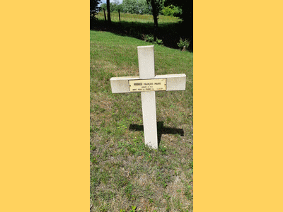 Tombe deMARIACCI François Marie à <a HREF=fotom2l.php?necro=241>  <U>NEUFCHATEAU (CimetiÃ¨re militaire)</U> </A> 282