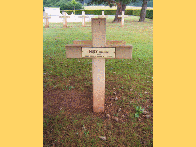 Tombe deMUZY Sébastien à <a HREF=fotom2l.php?necro=147>  <U>Senones (NÃ©cropole militaire)</U> </A> 305